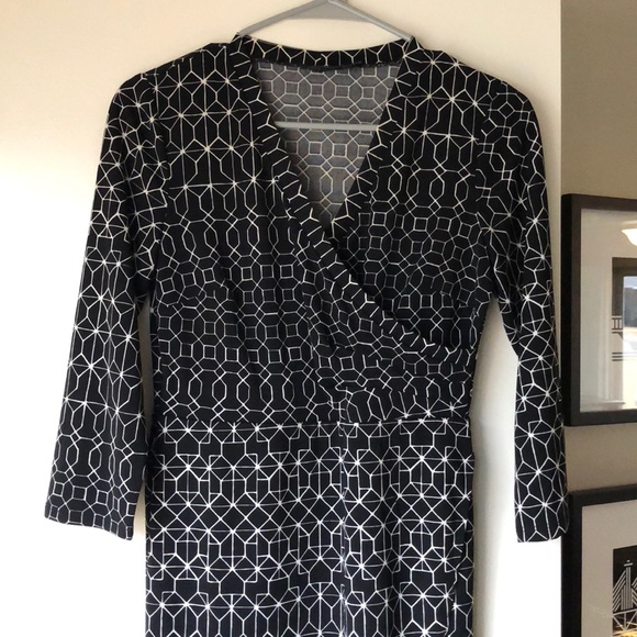 Limited 3/4 Sleeve Dress - Picture 2 of 5
